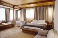Guzhang Shuiqiao Hostel