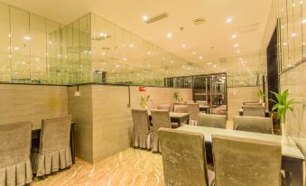 Qingmu Hotel (Nanjing Jiangdongbei Road Provincial Maternity and Child Health Care Hospital Shop)
