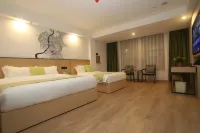 Vatica Hotel Hotels near Chengguan Passenger Transport Terminal