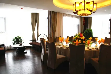 Meijia Hot Spring Resort Отели рядом с достопримечательностью «Red River Valley»