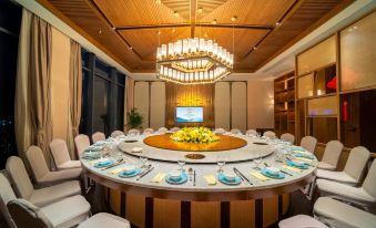 Shiqian Fodingshan Hot Spring Town Yutangsheng Hot Spring Resort Hotel