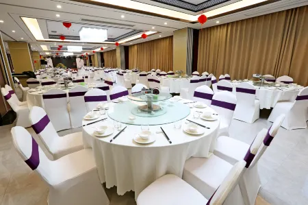 Haiya International Hotel Отели рядом с достопримечательностью «PRC Cradle Tourism Area»