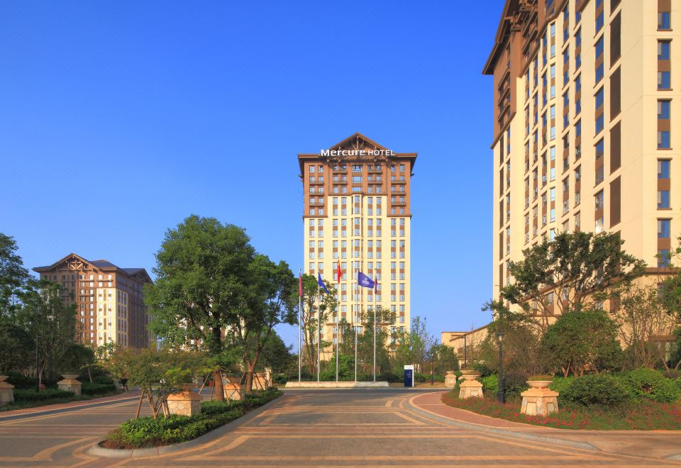 Mercure Nanchang Sunac (Nanchang West Railway Station) - Housity