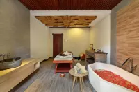 Jimbaran Bay Beach Resort and Spa by Prabhu - spa