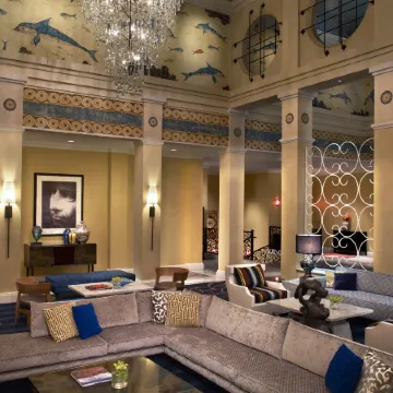 Kimpton HOTEL MONACO SEATTLE by IHG Отели рядом с достопримечательностью «Пляз Алки»