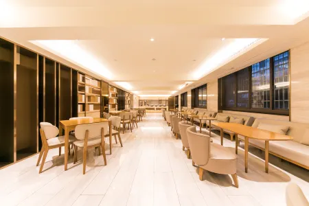 JI Hotel (Zhuji Xishi Guli) Отели рядом с достопримечательностью «Zhuji Gymnasium»