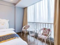 长沙安雅艺术酒店公寓 - 豪华欧式投影大床房