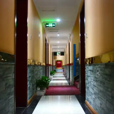 Anyue Nanxiang Business Hotel