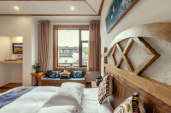 Hongcun Yixian County emblem Hostel