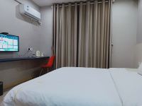 长沙艾筑风尚酒店 - 标准大床房