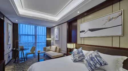 Lakeside Hotel Suzhou Отели рядом с достопримечательностью «Soochow University(Yangchenghu Campus)»