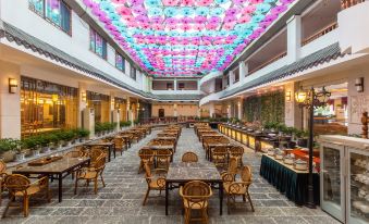 New Century Hotel (Yangshuo West Street Park) - Housity