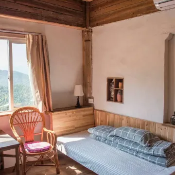 Xiuning Muli Hong Rhododendron Inn