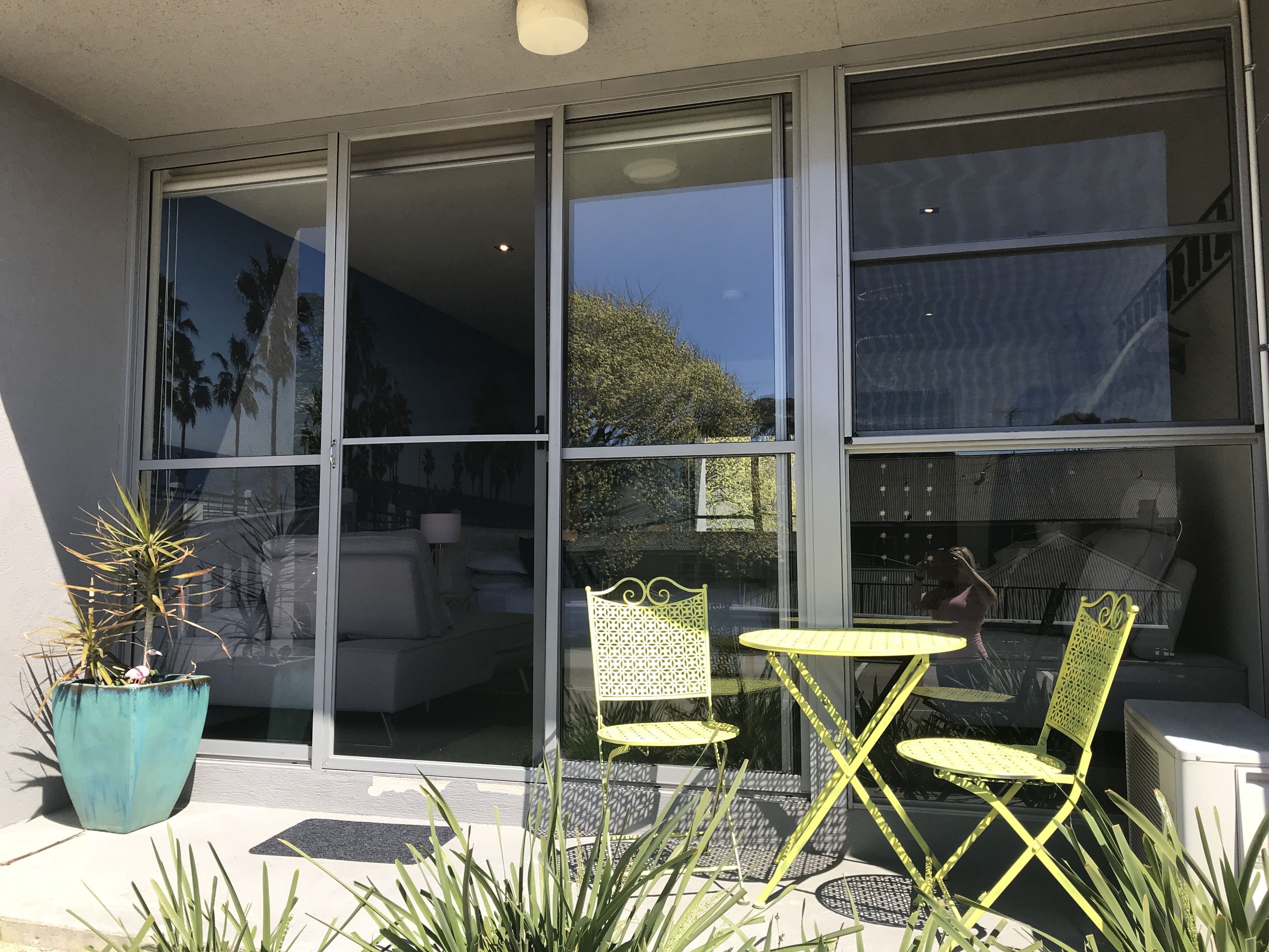 Lorne World Rooms Photos