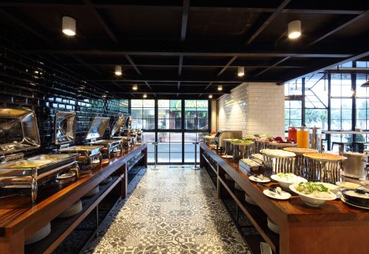 안리존 호텔 나트랑 객실 전경