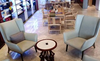 Bai Hua Ting International Hotel