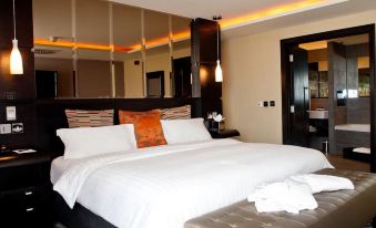 The Vincent Hotel
