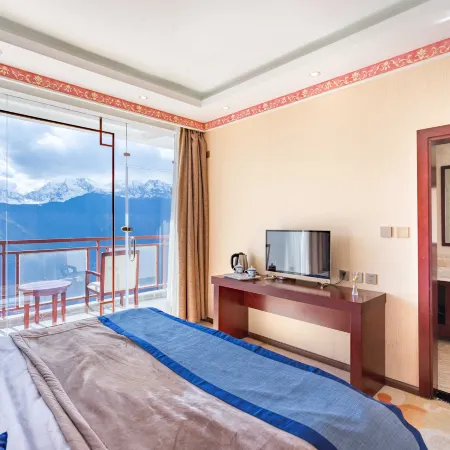 Deqin Snowy Land Shenchuan-Meili Eye View Hotel