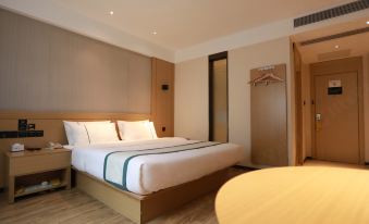 City Comfort Inn