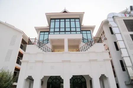 Lanna Oriental Hotel