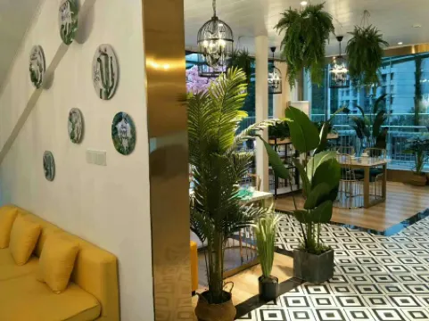 Chongqing Sanduo Garden Hotel (Wansheng Gymnasium) Отели рядом с достопримечательностью «Nantong Mining Industry Company Workers Culture & Sport Center»