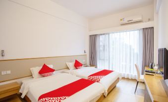 Wind Blowing Leisure Accommodation