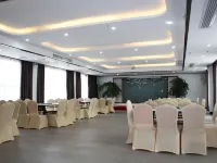 Wo Yu San Sheng Hotel Hotel di Xingyi