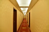 Shuifu Yaxin Business Hotel