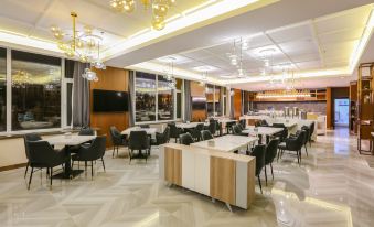 Atour Hotel (Harbin Songbei Ice and Snow World)