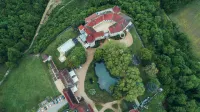 Château Chapeau Cornu Hotels in Dolomieu