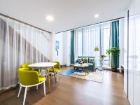 珠海四季莲城国际公寓 - 赏澳海景复式大床房