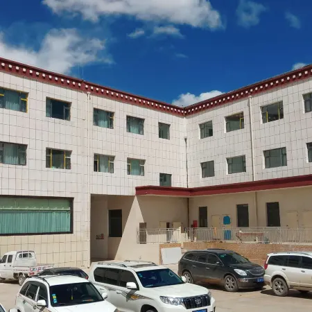 Nima Hotel Hotele w: Powiat Nyima