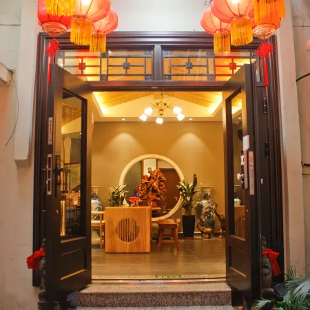 Xi'an Shuyuanli Homestay (Bell and Drum Tower Yongningmen Subway Station) Отели рядом с достопримечательностью «Ворота Yongning Men»