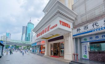 Vienna Hotel (Shenzhen Luohu Port Railway Station)
