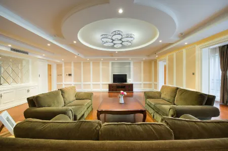 Bai Fu Yi Hotel