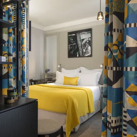 Hotel Les Matins de Paris Отели рядом с достопримечательностью «Театр Ля-Сигаль»