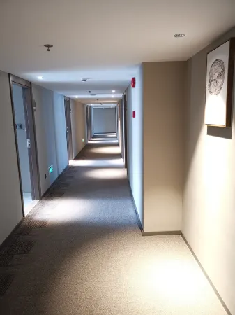 Hebei Hotel Отели рядом с достопримечательностью «Jiuzi Park»