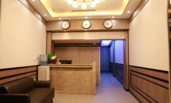 Luonan Furui Hotel - Housity
