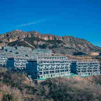 V-Live Wtown Resorts Hotel Exterior