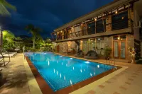Mandalay Lodge Hotel - piscina