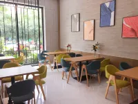 聚信悅途飯店（鬆滋新江口鎮店）