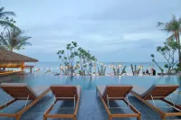 Banana Fan Sea Resort - Infinity Pools