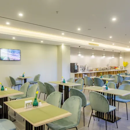 Homeinn Selected Hotel (Xingcheng Seaside Bathing Beach)