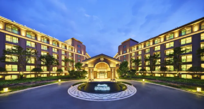 เอมเมอรัลด์ เบย์ โฮเต็ล