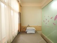 青岛彼岸阳光主题宾馆 - 普通大床房