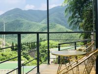 安吉流宿 - 厢遇依山傍水山景大床房