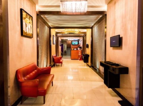 Bally Suite Silom