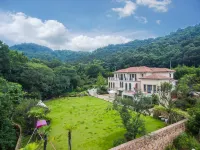 Van Gou Moganshan French Manor Private Soup Homestay Hotel in zona Deqing Sports Center (North to Minle Unit)