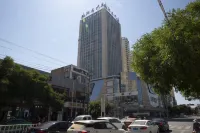 Yuzhong Longshan Hotel (New World Shopping Mall) - 2-Star