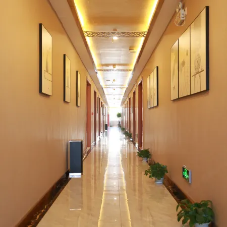 Luming Hotel
